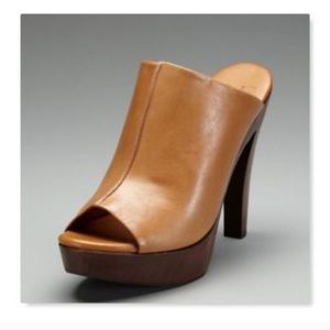 Diane Von Furstenberg Faye mule sandal wood